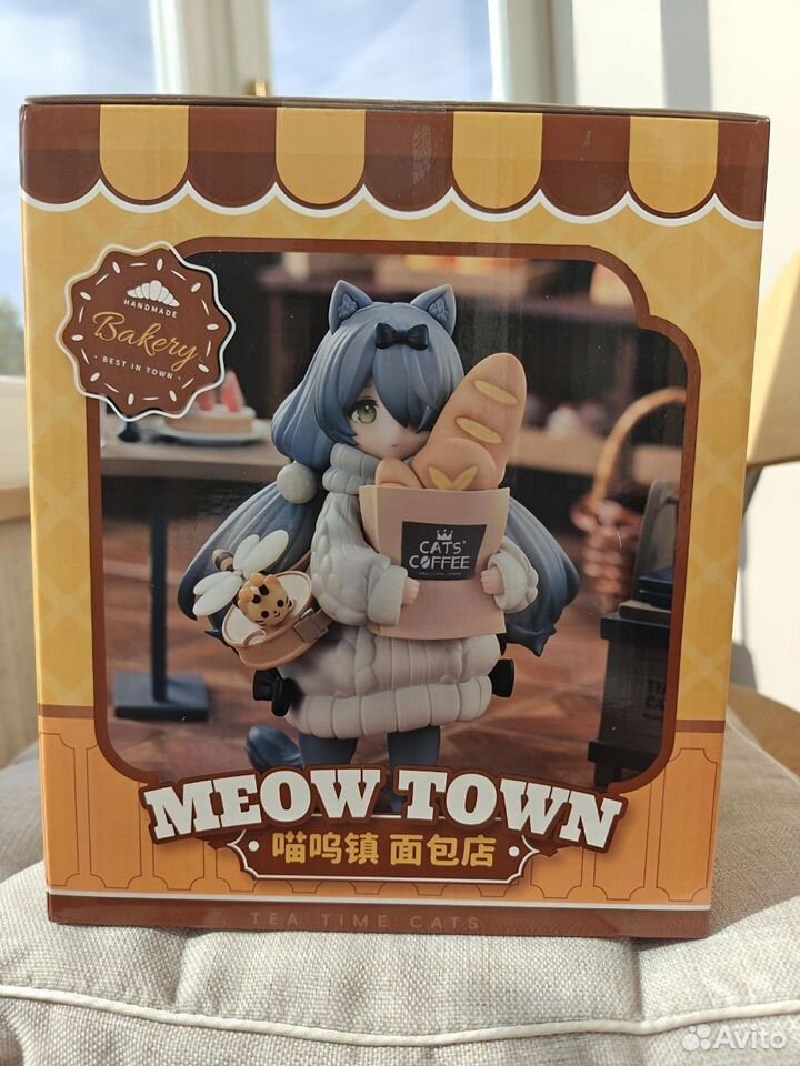 Meow Town Bakery от RIBOSE: сцена пекарни с двумя фигурками, фото 2